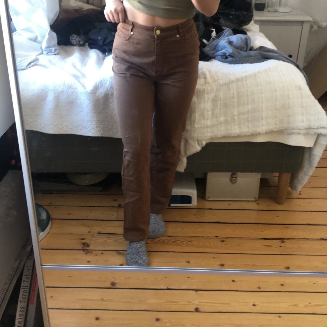 Bruna trendiga byxor  - 90