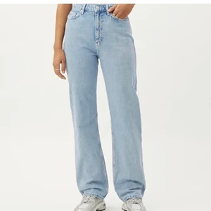 Weekday jeans rowe - Jeans från weekday, modell rowe stl 28/32