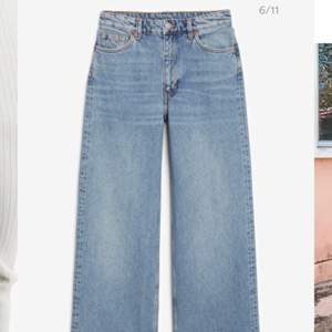 Fina, nyanvända eide leg jeans från monki💗                      Köparen står för frakten❣️Skriv om du vill ha fler bilder på jeansen.