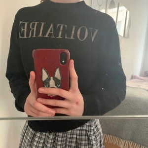 Zadig tröja - Säljer min jättefina Zadig tröja. Knappt använd men lite för liten därför säljer jag. Köpt på farfetch för 900kr säljer för 350❤️