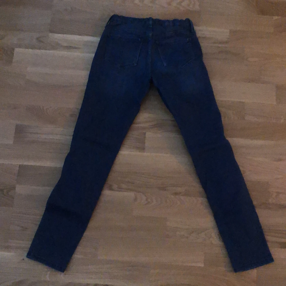 En par byxor från H&M för 10-11 år (146) - 90
