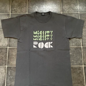 Stussy tshirt - Bra skick vintage tshirt! Bra fade