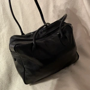 Dustbag  - Lite dustbag eller vad de nu heter, några skråmor på men i stort sätt fräsch och fin