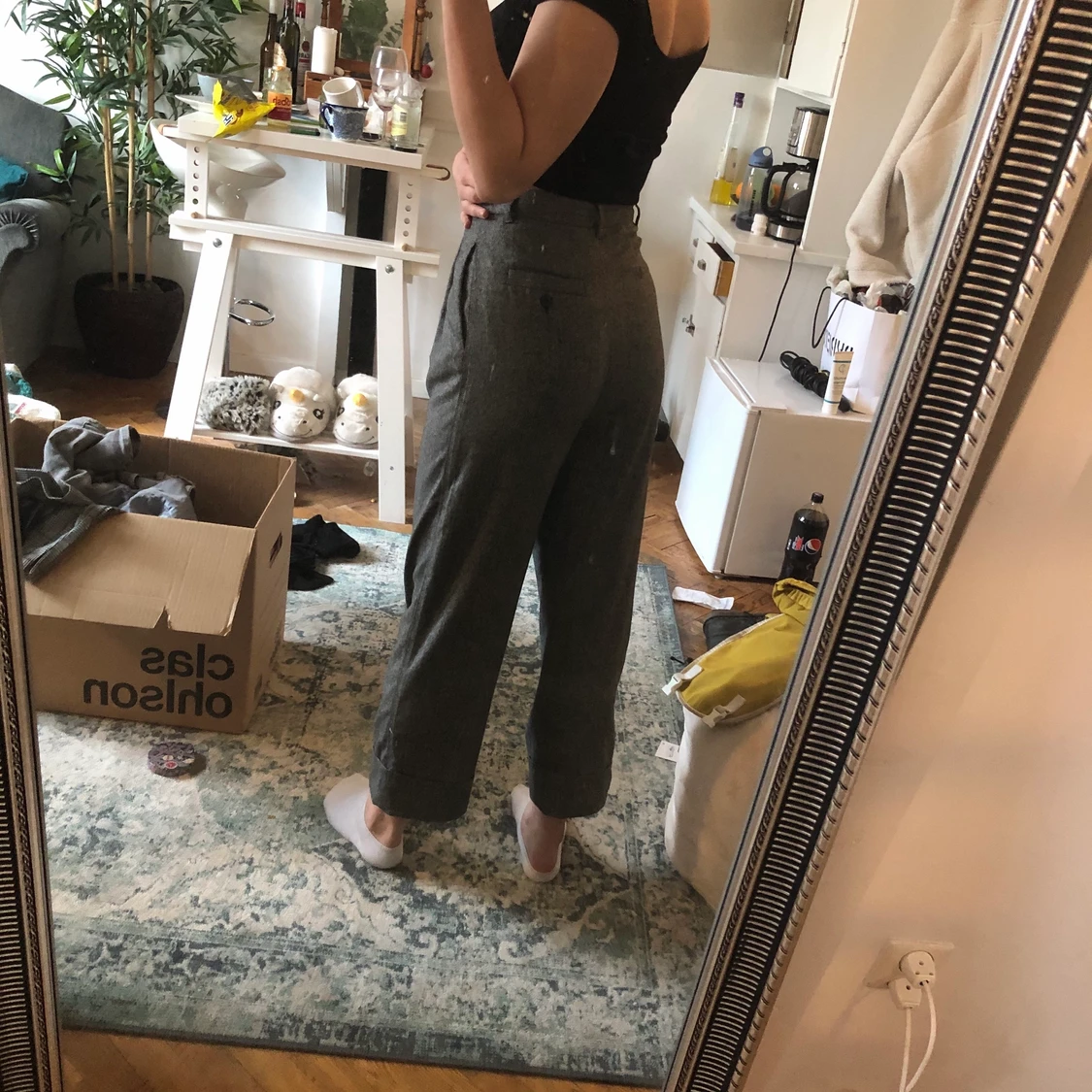 Gråa högmidjade kostymbyxor  - 91