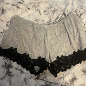 Super sköna pijamas shorts - Gråa fina o jätte sköna och sova i