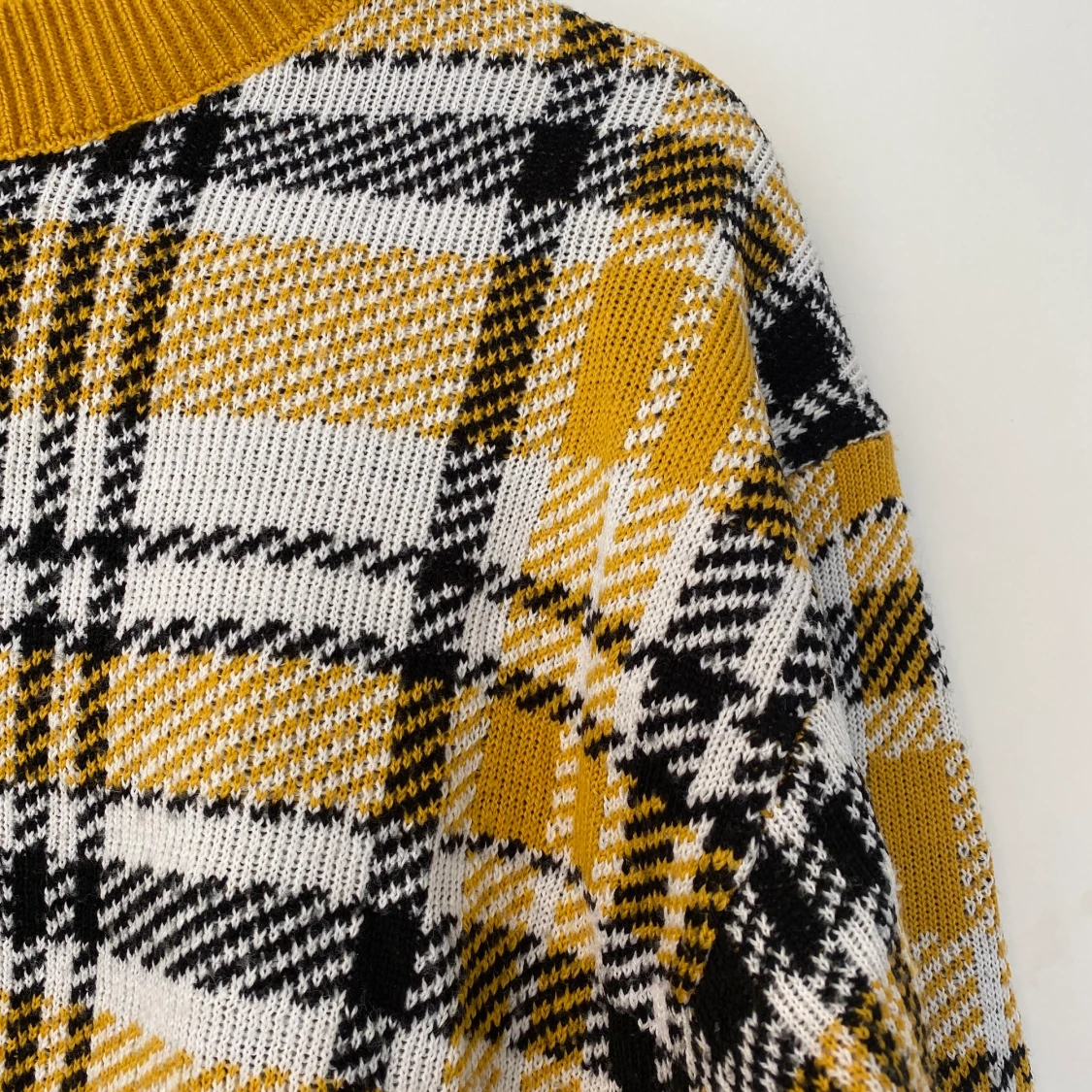 Divided stickad tröja - 90