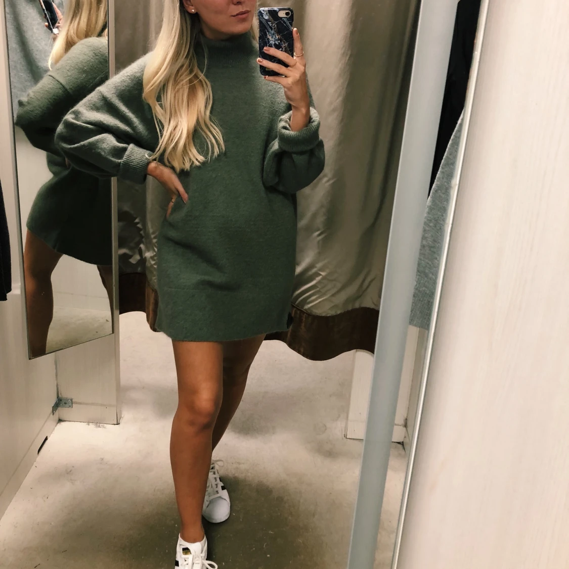 Stickad oversized tröja i wool blend