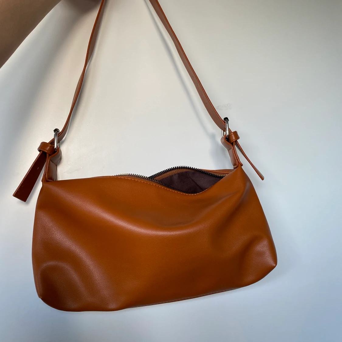 Axelväska brun/orange - 90