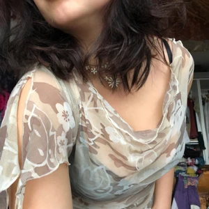 Linne/topp - Linne/topp med mönster i mesh💯 PRISET ÄR INKLUSIVE FRAKT