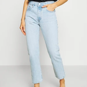 Levis jeans 501  - Orginal croppad, Storlek 26x30