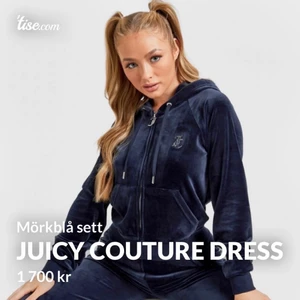 Juicy couture dress  - Ett Juicy couture dress i färgen night sky. Väldigt fin färg och storleken passar perfekt då jag är lite bredare i kroppen. Storlek: M  Säljer settet för 1500 då jag bara använt de 2-3 gånger, den har tvättats en gång. Settet är i nytt skick. Jag säljer settet eftersom att jag inte får nån användning av de. Jag kan även posta paketet, men du får stå för pengarna. Kan även säljas separata. #sett #juicycouture 