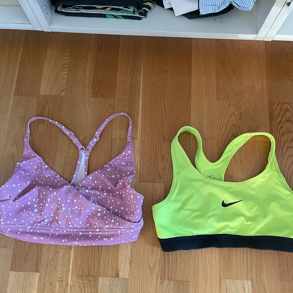 Sport bh, den till vänster från aimn 70 kr, den till höger från Nike 50 kr. Storlek S. Hoodies.