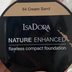 Isadora - Säljer den här från isadora då jag inte har användning av den, hör av er för flera frågor! ( den är oöppnad )