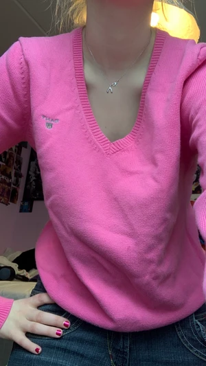 Rosa gant tröja - Rosa stickad Gant tröja i stlk S! Superfin och knappt använd, inga defekter och är iprincip som ny!!! 