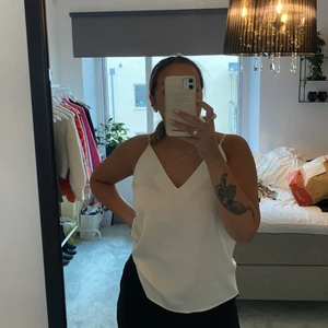 Ginatricot  - Fint festlinne från ginatricot! Storlek 36💓