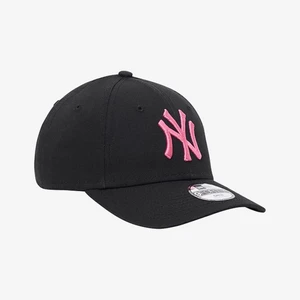 New york keps - Nee york keps i svart och rosa säljes då jag bara vill bli av med den så pruta går