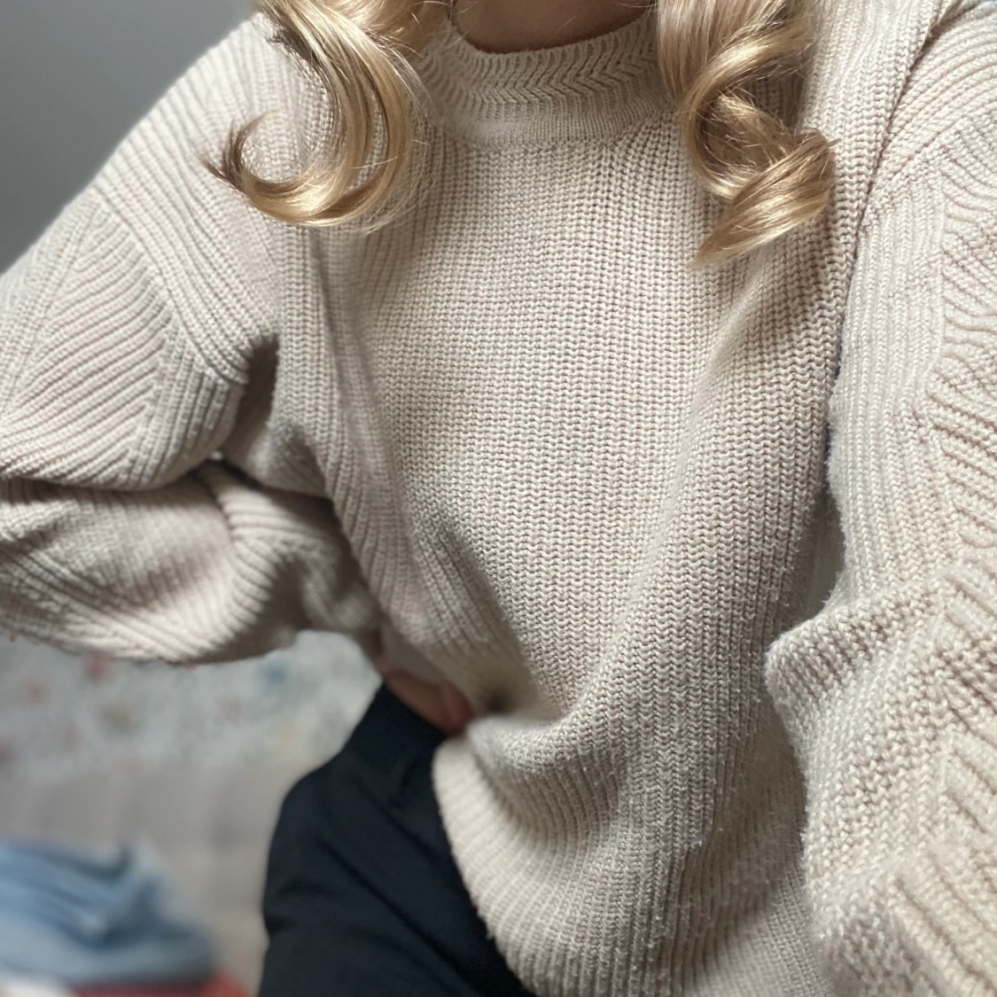 Stickad tröja strl s