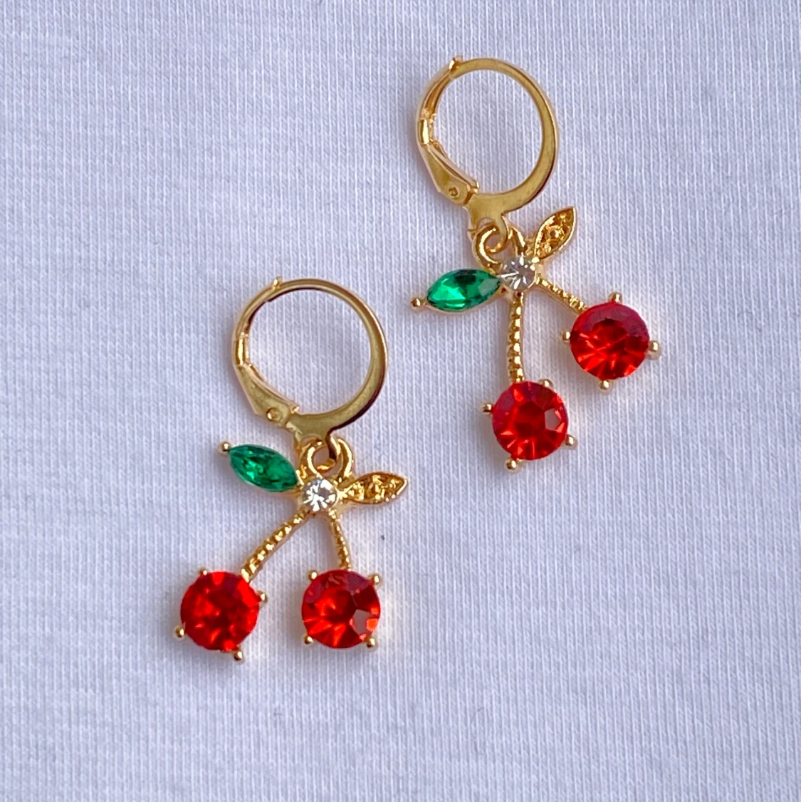 Körsbär örhängen 🍒