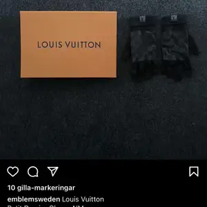 🔵Intresserad av snygga märkeskläder till ett bra pris, från favoriter till High-end brands.  🔵Följ oss på insta @EmblemSweden 🔵Dma vid intresse och frågor 🔵Endast äkta kläder i sidan.   Louis Vuitton, Gucci, lv, Fendi, burberry, canada goose, philipp plein, moose knuckles, givenchy, off white, moncler