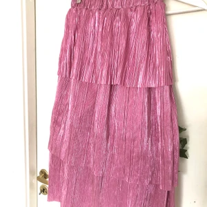 Rosa kjol - Rosa medellång kjol