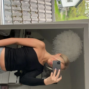 Enarmad svart tröja🖤 - Är i bra skick och skönt material