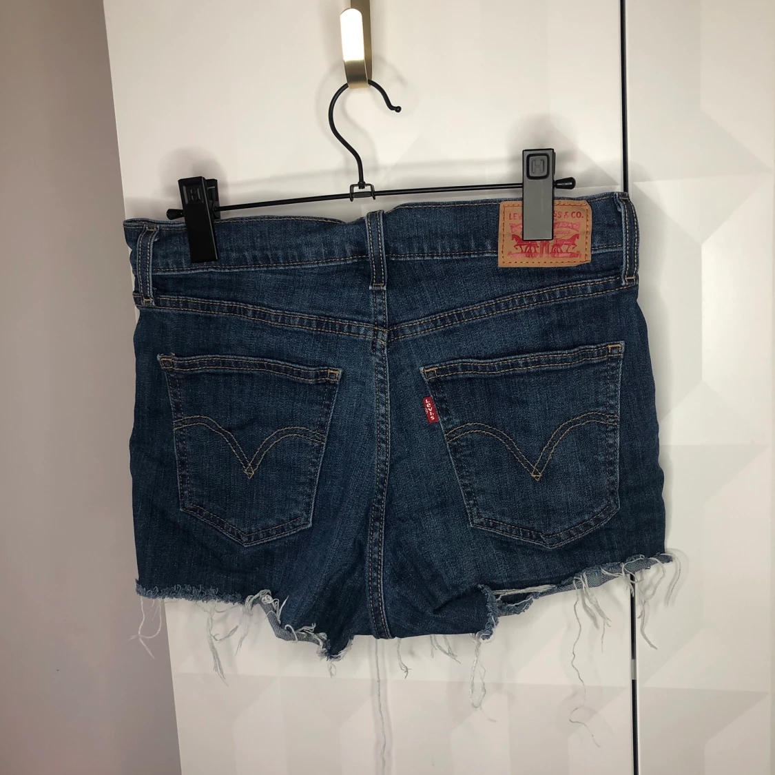 Levi’s cut-off jeans size 27 - 90