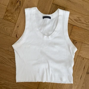 Brandy Melville linne - Croptopp linne från brandy melville storlek S? Sällan använt