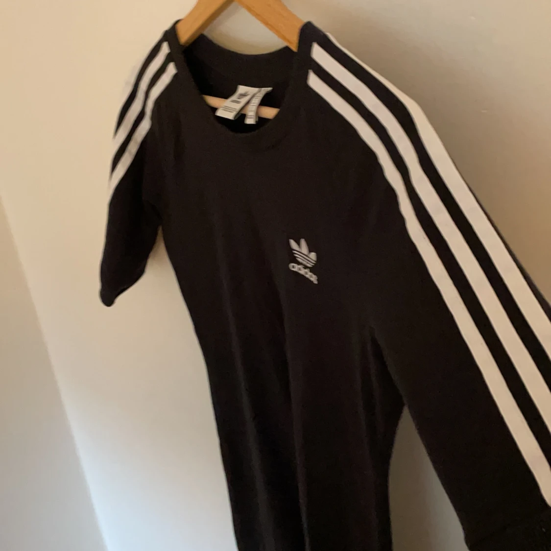 Klänning från adidas i stl 40  - 91