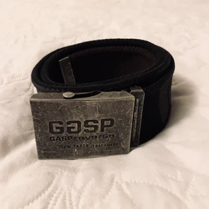Nytt Gasp bälte  - Nytt Gasp bälte, Str: ca 116cm, Modell: Unisex, Skick: Nytt, Pris: 200kr.  Kolla gärna in mina andra inlägg, Vid intresse av fler varor så fixar jag ett bra paketpris!