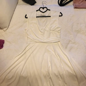 Klänning - Vit sommar klänning