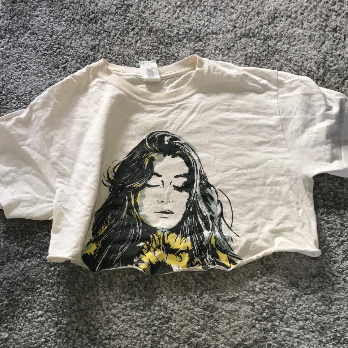 Dodie (bandtröja) super crop top!