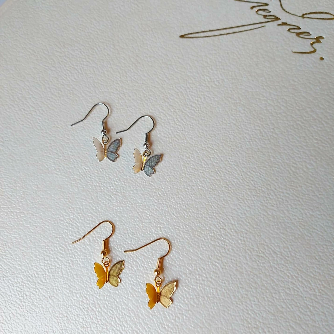 Fjärilsörhängen