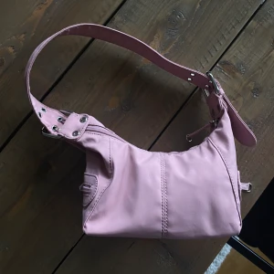 Asos väska - Finaste rosa väskan från Asos, frakt tillkommer 💞