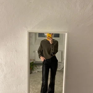 Mörkgrön sweatshirt  - Mörkgrön sweatshirt i storlek S oversized fit.