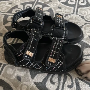 Sandaler  - Använda 1 gång strl 36 