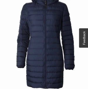 Parajumper Irene - Blå parajumper Irene storlek S använt skick skriv för bilder