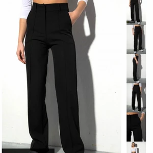 Kostymbyxor 🖤 - Säljer dessa kostymbyxor från madlady i storlek M/34. Super snygga och stilrena som knappt är använda, möjligtvis två gånger 😇😇