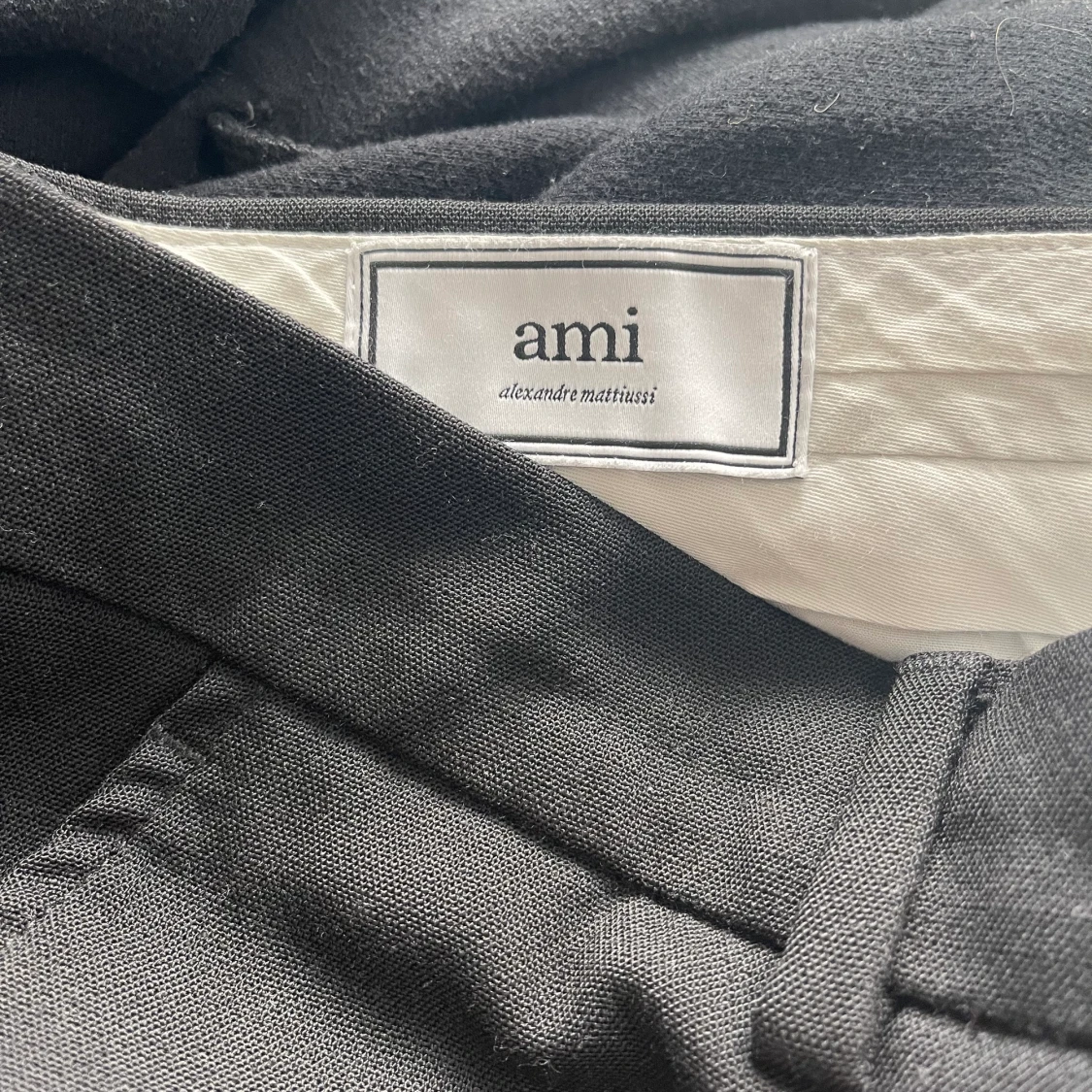 Ami Paris kostymbyxor  - 90