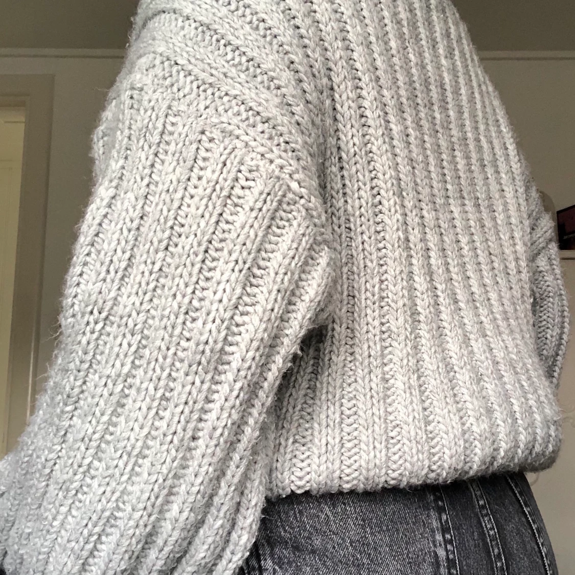 Grå stickad polo - 91