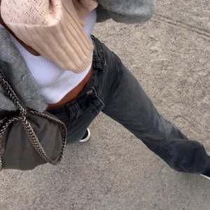 Zara jeans  - Säljer mina jeans ifrån zara pga att dom inte kommer till användning