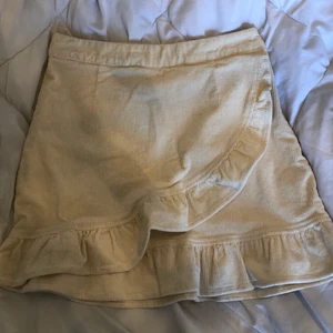 Sjukt söt kjol i Manchester  - Aldrig använd, lappen är kvar❤️