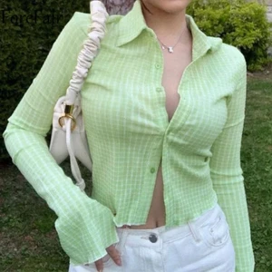 Fin grön skjorta - Lite mindre i storleken men superfin!
