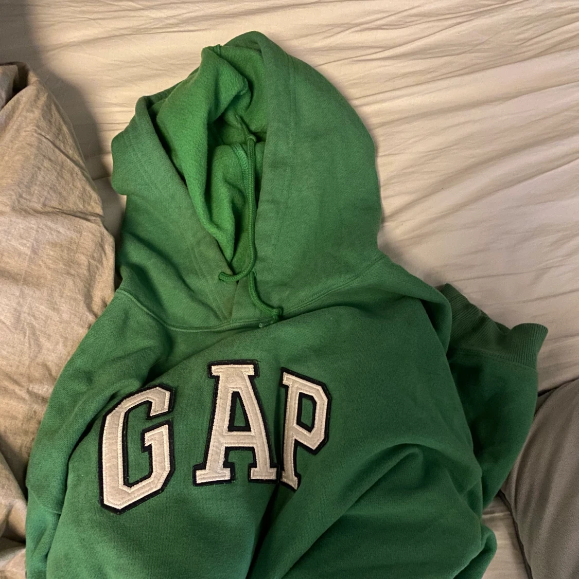 GAP HOODIE - 90