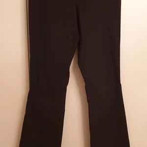 Svarta byxor - Fina svarta byxor, som nya rak modell