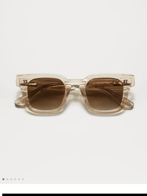 Chimi 04 ecru  - Chimi solglasögon i 04 färgen ecru! 