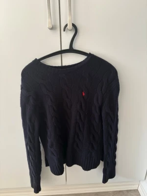 Classic Fit Cable Wool-Cashmere Jumper - Original price: 230€