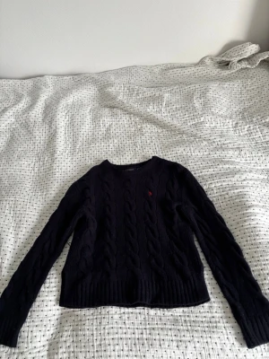 Classic Fit Cable Wool-Cashmere Jumper - Original price is 230€
