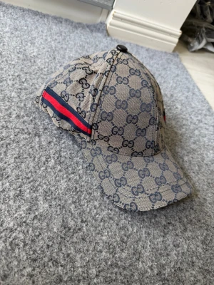 Gusci navy blue cap - Brand new