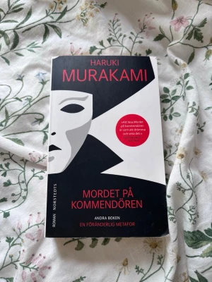 Mordet på kommendören - Haruki Murakami - En roman av Haruki Murakami, 'Mordet på kommendören: Andra boken', i bra skick 