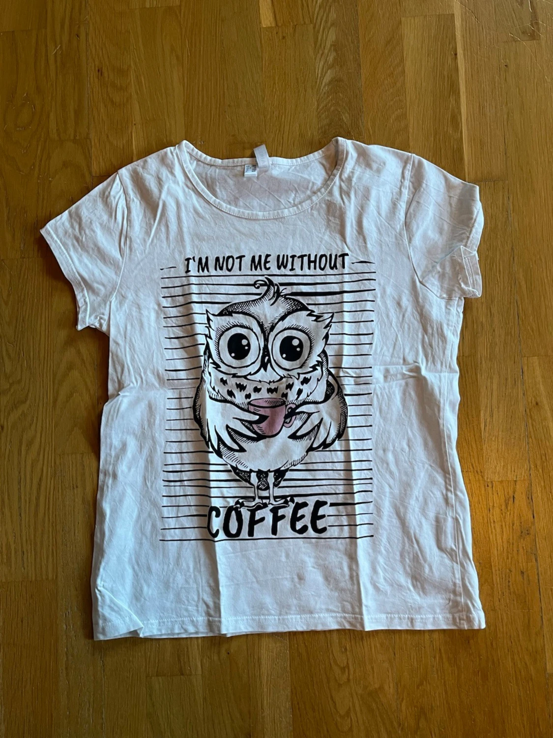 Vit t-shirt med uggletryck från Rainbow